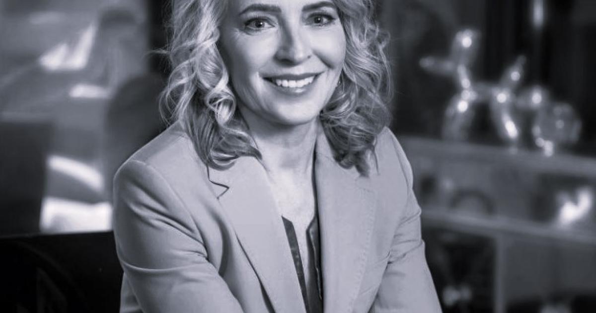 Black and white photo of Cynthia Moore